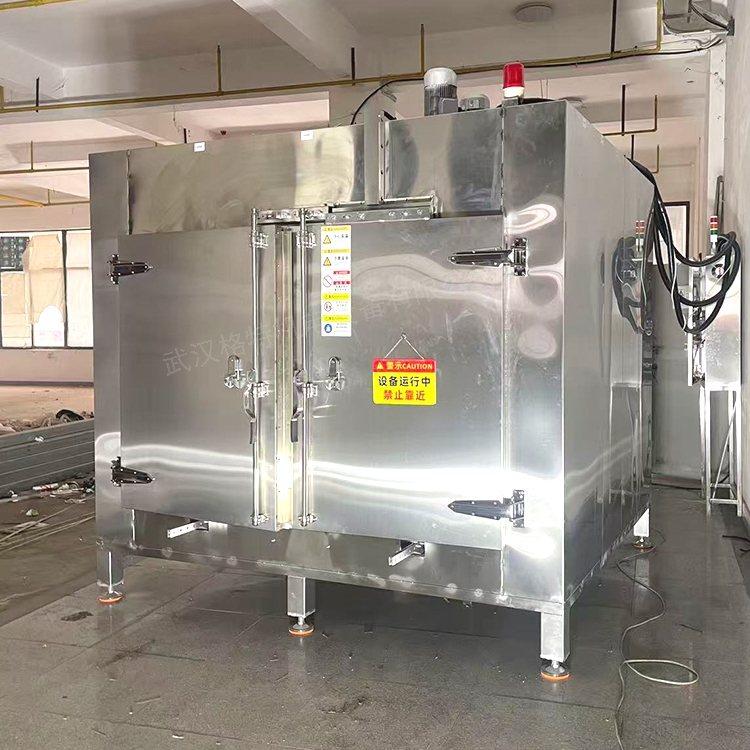 大雪封路不封責(zé)  武漢格特大型高溫臺(tái)車烘箱冒雪出貨