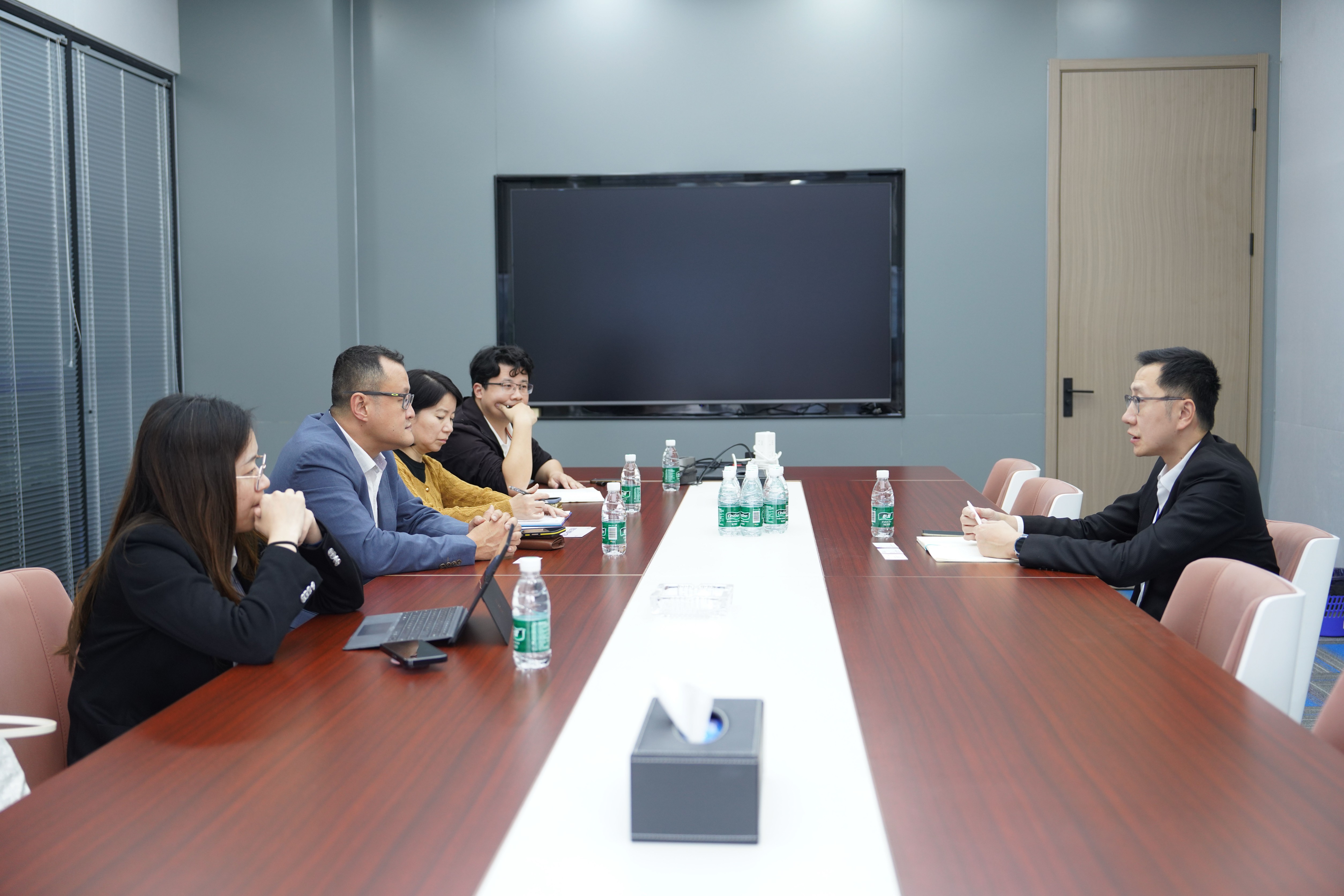 新加坡南洋理工大学商学院专家一行来访迅杰光远(IAS)