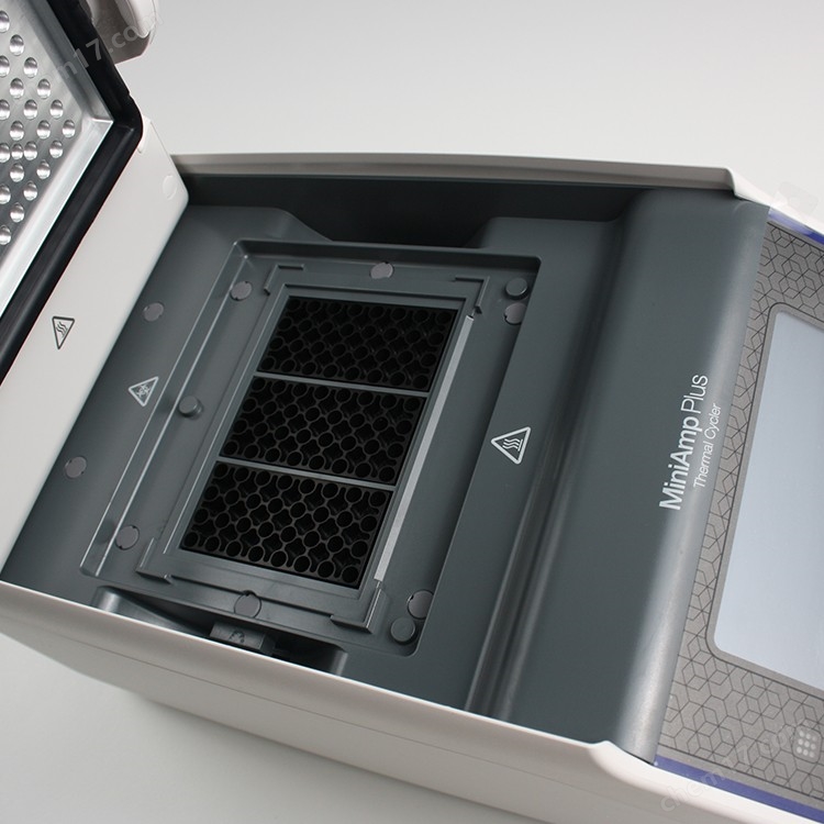 MiniAmpPlus實(shí)拍圖3.jpg 賽默飛MiniAmpPlus擴(kuò)增儀梯度PCR系統(tǒng)